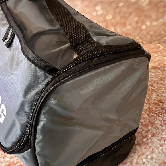 Samsung gray lunch bag - Picture 3 of 5